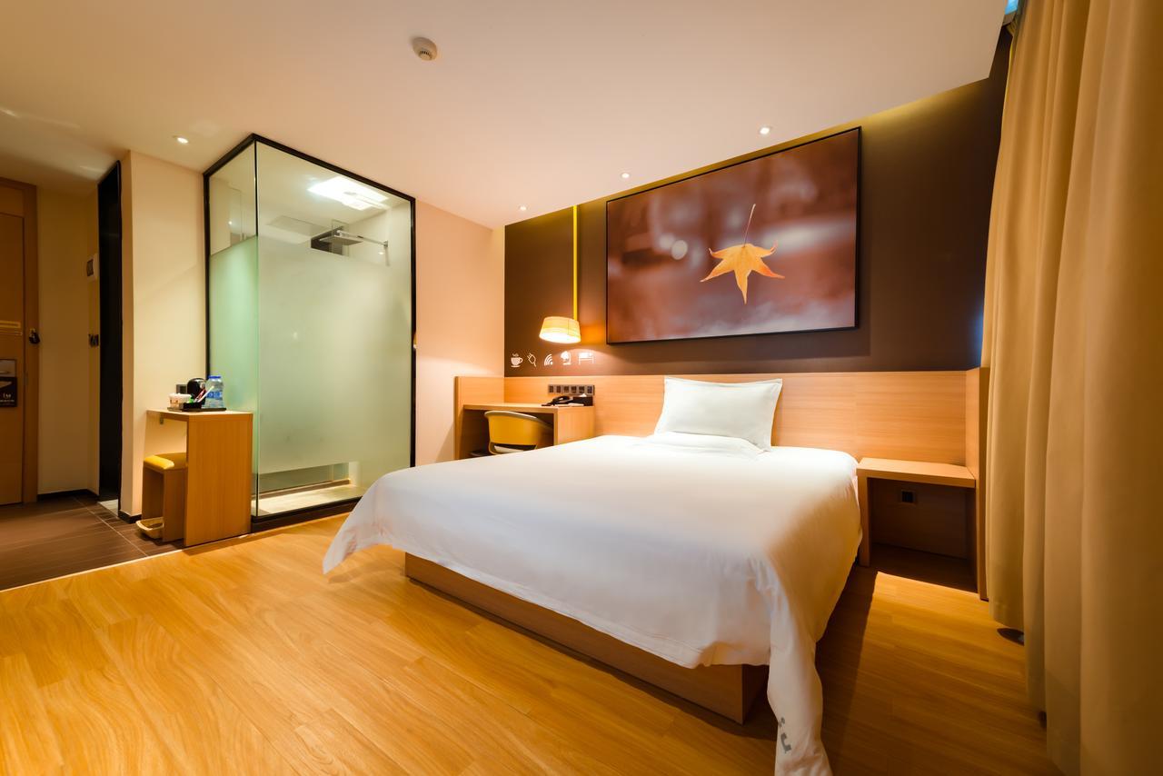 Iu Hotel Zhanjiang Haibin Avenue Xinhaimingchen Экстерьер фото